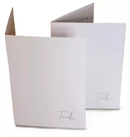 Kiitoskortti 65x95 helmiäinen hopea, Tack ulkokannessa - moderni fontti - Kiitoskortit ja kartonkikansiot - 42450 - 1