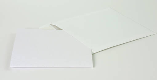 Kirjekuori neliö - 100:n kpl nipuissa - Kiitoskortit ja kartonkikansiot - 32370 - 1