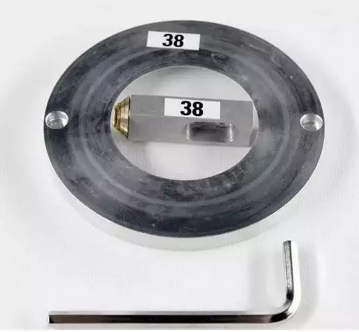 Pyöröleikkurin 38mm terä- ja sabluuna pakkaus - tilaustuote - Rintamerkkilaitteet ja tarvikkeet - 40460 - 1