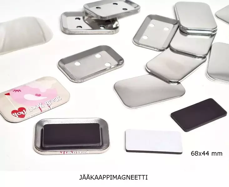 Rintamerkki 68x44mm - jääkaappimagneetti (100kpl) - tilaustuote - Rintamerkkilaitteet ja tarvikkeet - 42800 - 1