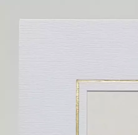 Pohjuke 15x20 kuvalle (20x25), Martioitu valkoinen, KULTA - Pohjukkeet ja sarjakansiot - 42342 - 1