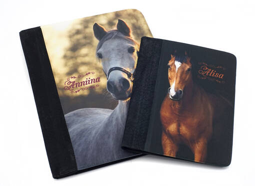 Kirjoituskansio A4, taskulla -tilaustuote - Laukut, lompakot sublimaatiopainatukseen - 26274 - 1