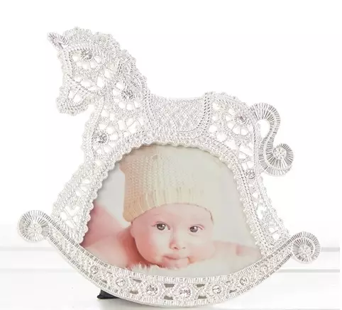 Keinuhevonen pitsikehys 7x9 - Lastenhuoneeseen ja kastelahjakehykset - 36157 - 1