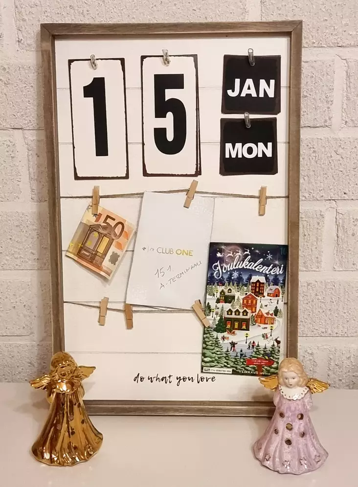 Kodin muistitaulu 32x52,3cm kalenterilla - BLACK FRIDAY  - 39398 - 1